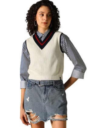 Hubberholme Women Knitted Acrylic Regular fit V Neck Sleeveless Sweaters