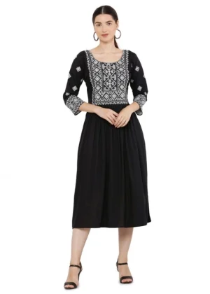 Generic Women's Casual Rayon 3-4th Sleeves Kurti (Black)